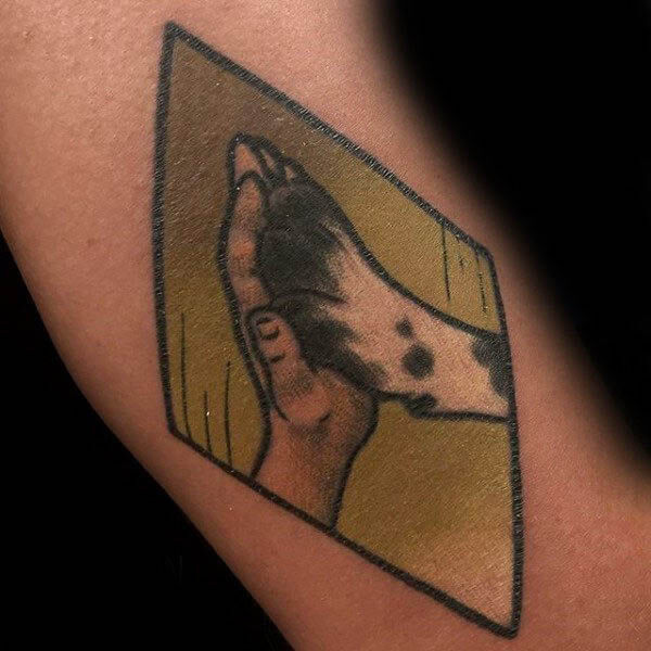 BEST PAW SHAPED FRIEND DOG TATTOO DESIGNS