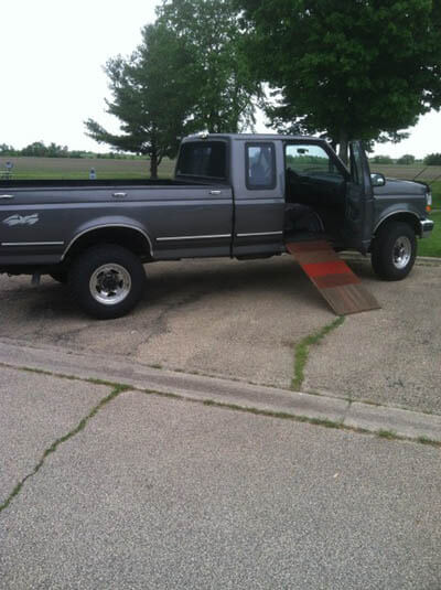 HOW TO BUILD DOG AUTOMOBILE RAMP FOR TRUCK & STEPS